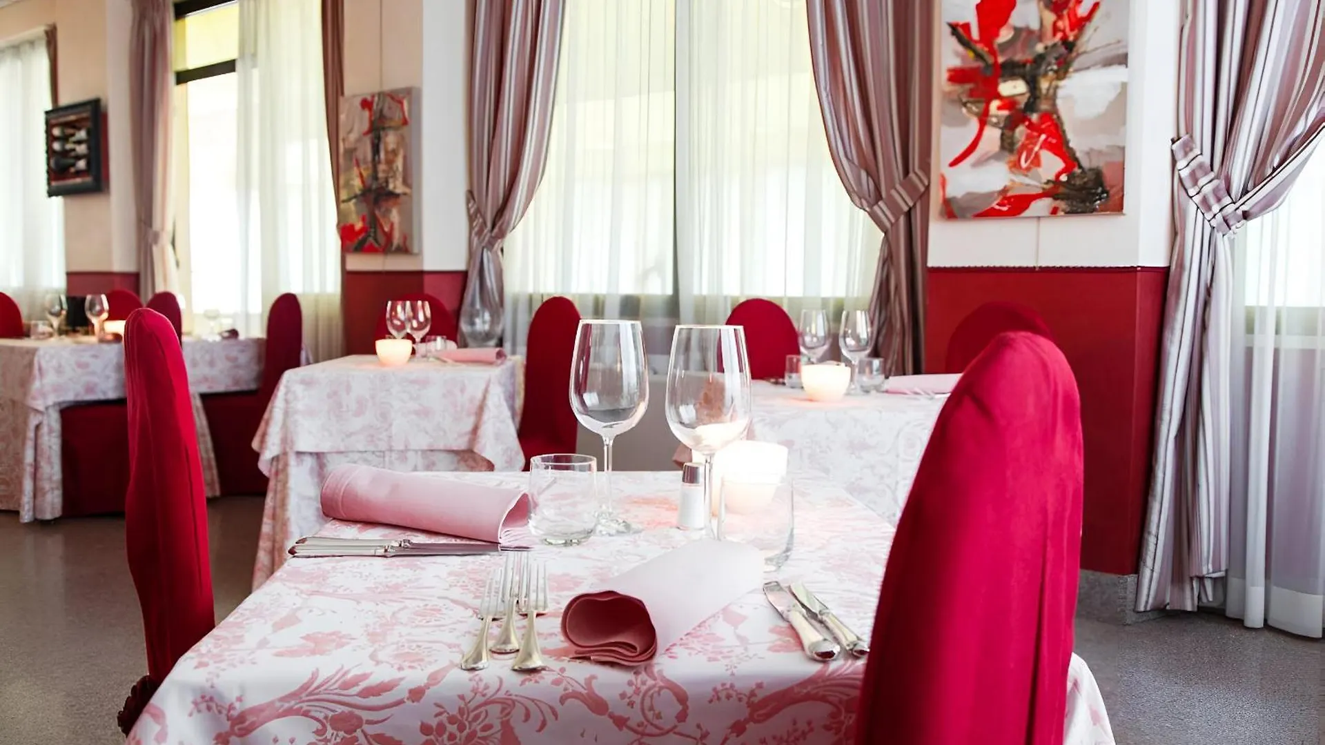 *** Отель Hotiday Room Collection - Alassio Centro Италия
