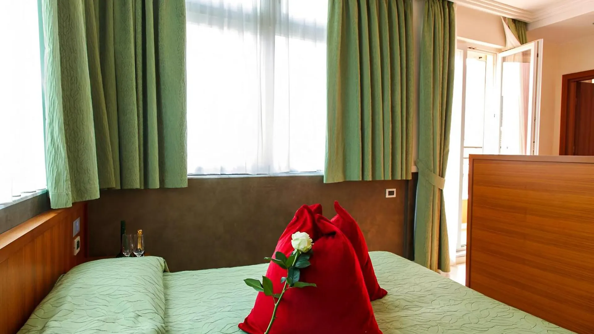 Hotel Hotiday Room Collection - Alassio Centro
